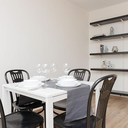 Old Town Spacious Apartment Bonifraterska By Renters Warsaw Exterior photo