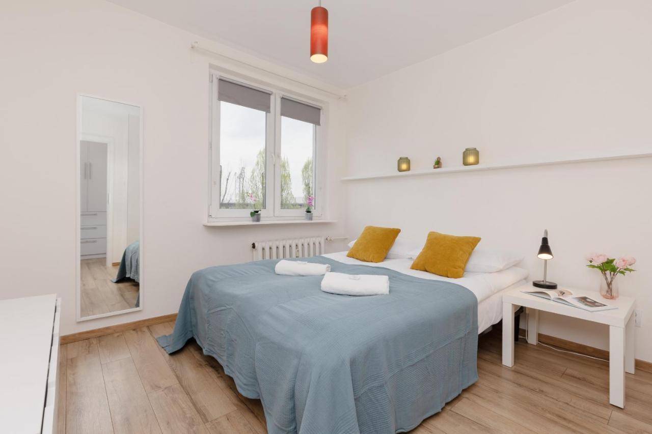 Old Town Spacious Apartment Bonifraterska By Renters Warsaw Exterior photo
