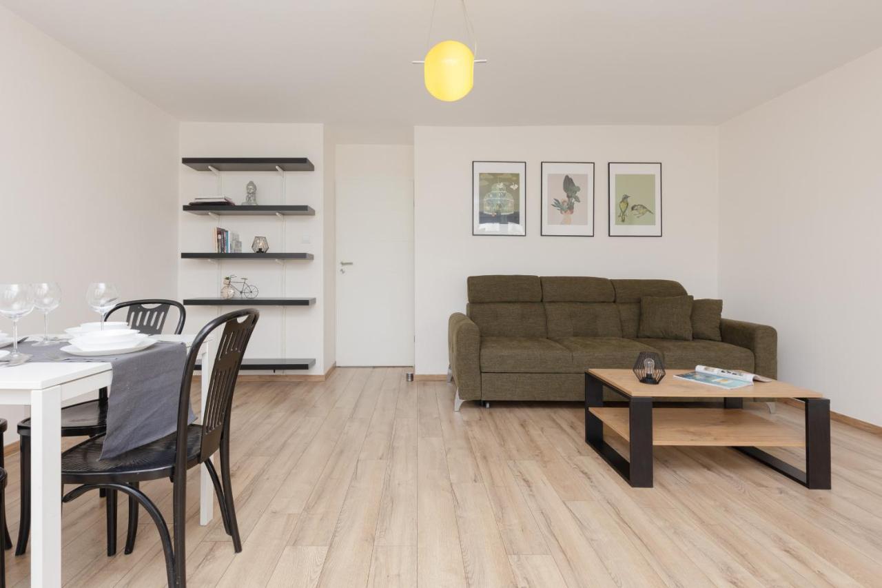 Old Town Spacious Apartment Bonifraterska By Renters Warsaw Exterior photo